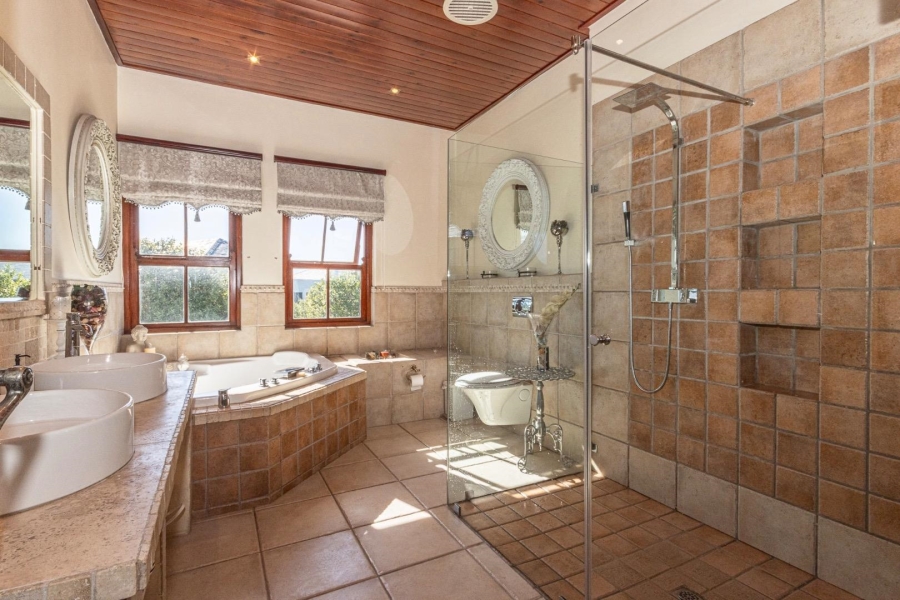 5 Bedroom Property for Sale in Atlantic Beach Golf Estate Western Cape
